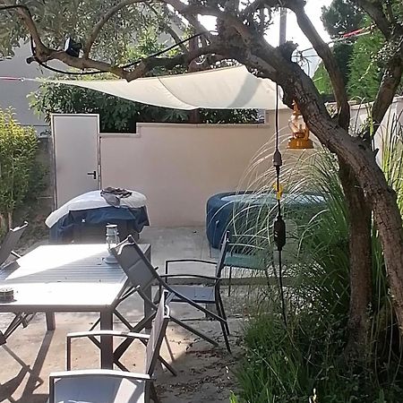 Villa Kps Pujaut Exterior photo